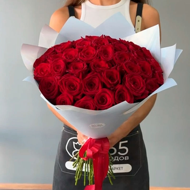Букет из 41 красной розы 50 см